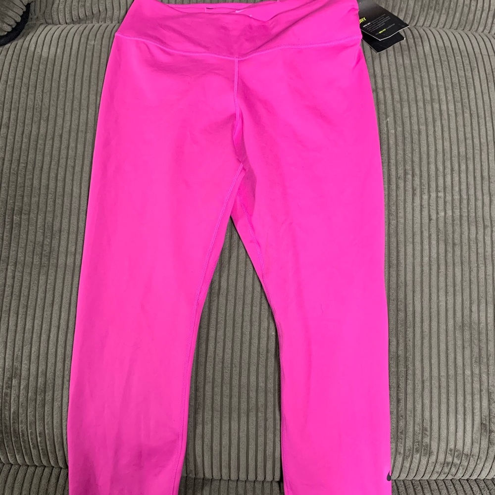 NIKE LEGGINGS NWT